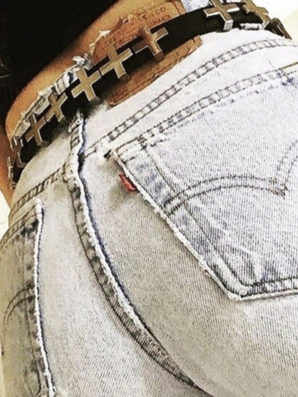 Levi's Women's Light Wash High-Rise Jeans Mom/wedgie Levis